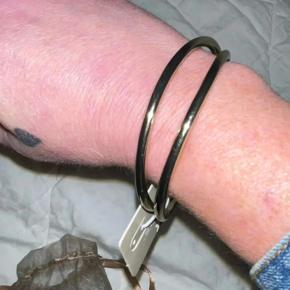 - CHICOS GOLDTONE DOUBLE BANGLE BRACELET - Picture 3 of 5